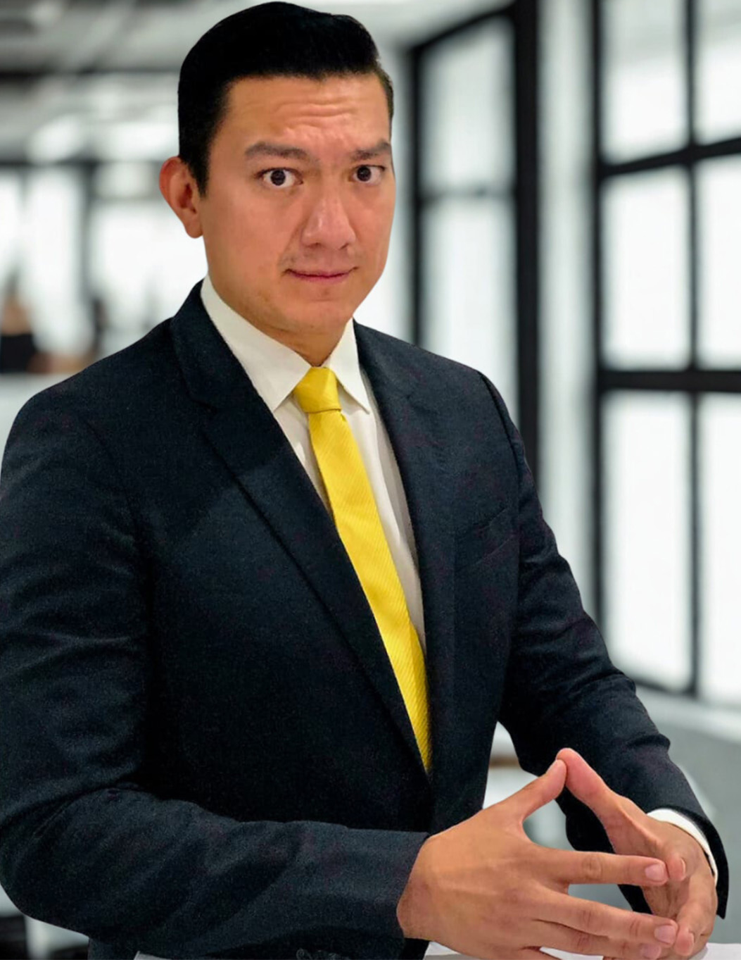 carlos-mandujano